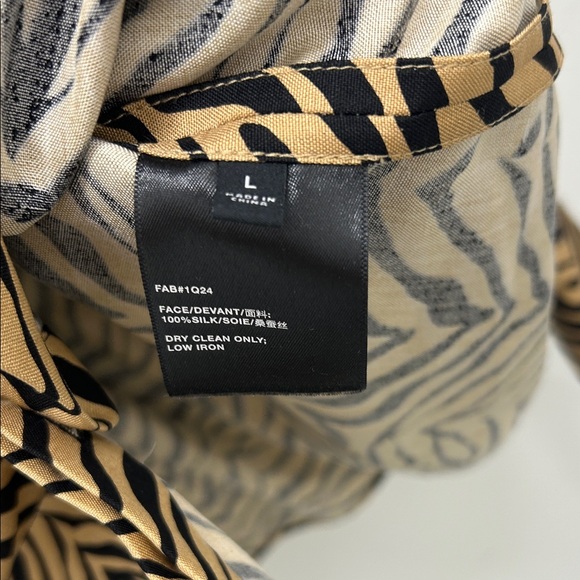 Lafayette 148 New York 100% Silk Zebra Print Button-Up Shirt - Picture 3 of 7